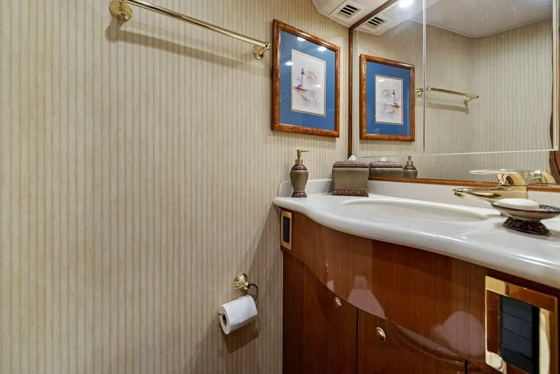 Easy Going Yacht Photos Pics 2005 Viking 52 Convertible 'Easy Going'