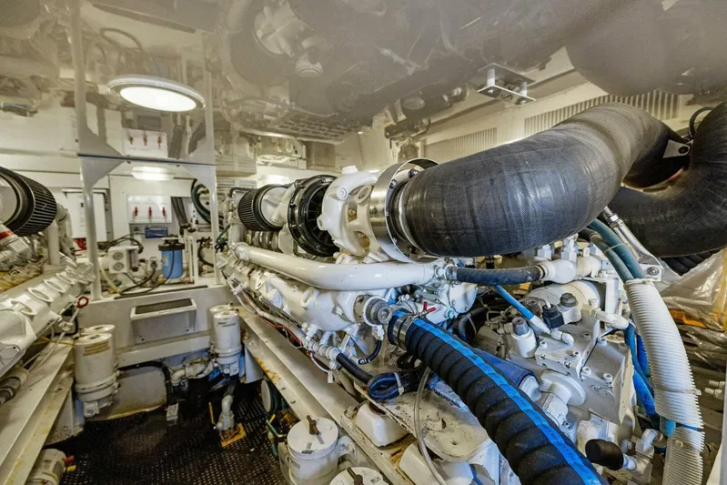 Easy Going Yacht Photos Pics 2005 Viking 52 Convertible 'Easy Going'