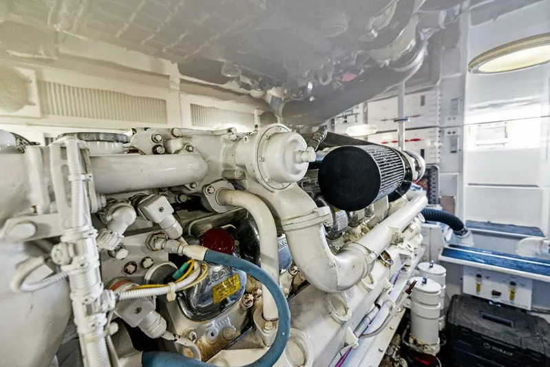 Easy Going Yacht Photos Pics 2005 Viking 52 Convertible 'Easy Going'