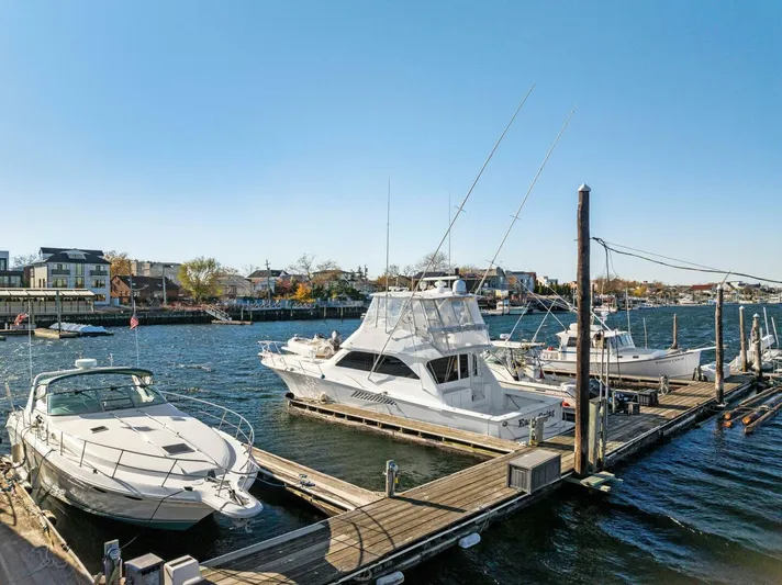 Easy Going Yacht Photos Pics 2005 Viking 52 Convertible 'Easy Going'