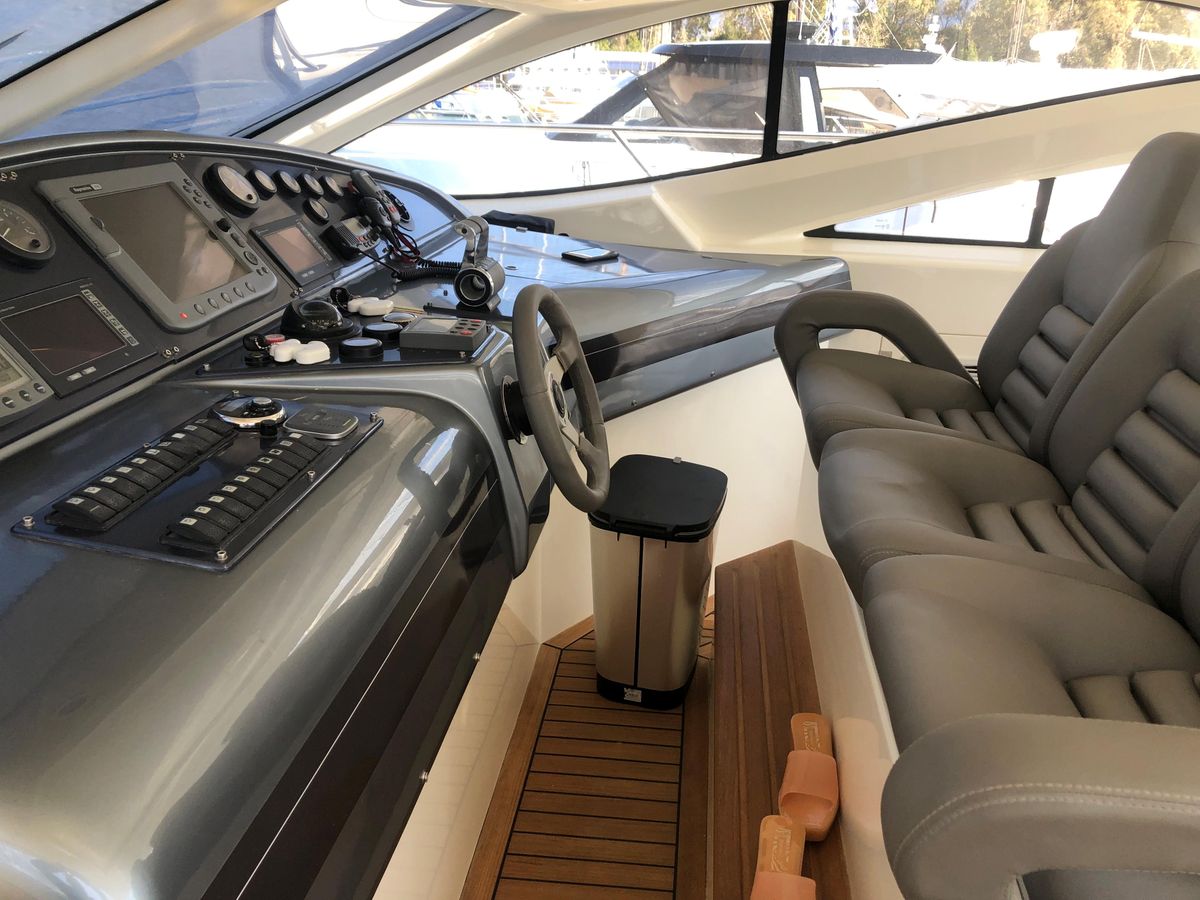 2005 Astondoa 52 