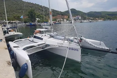 Corsair 760 Cruising