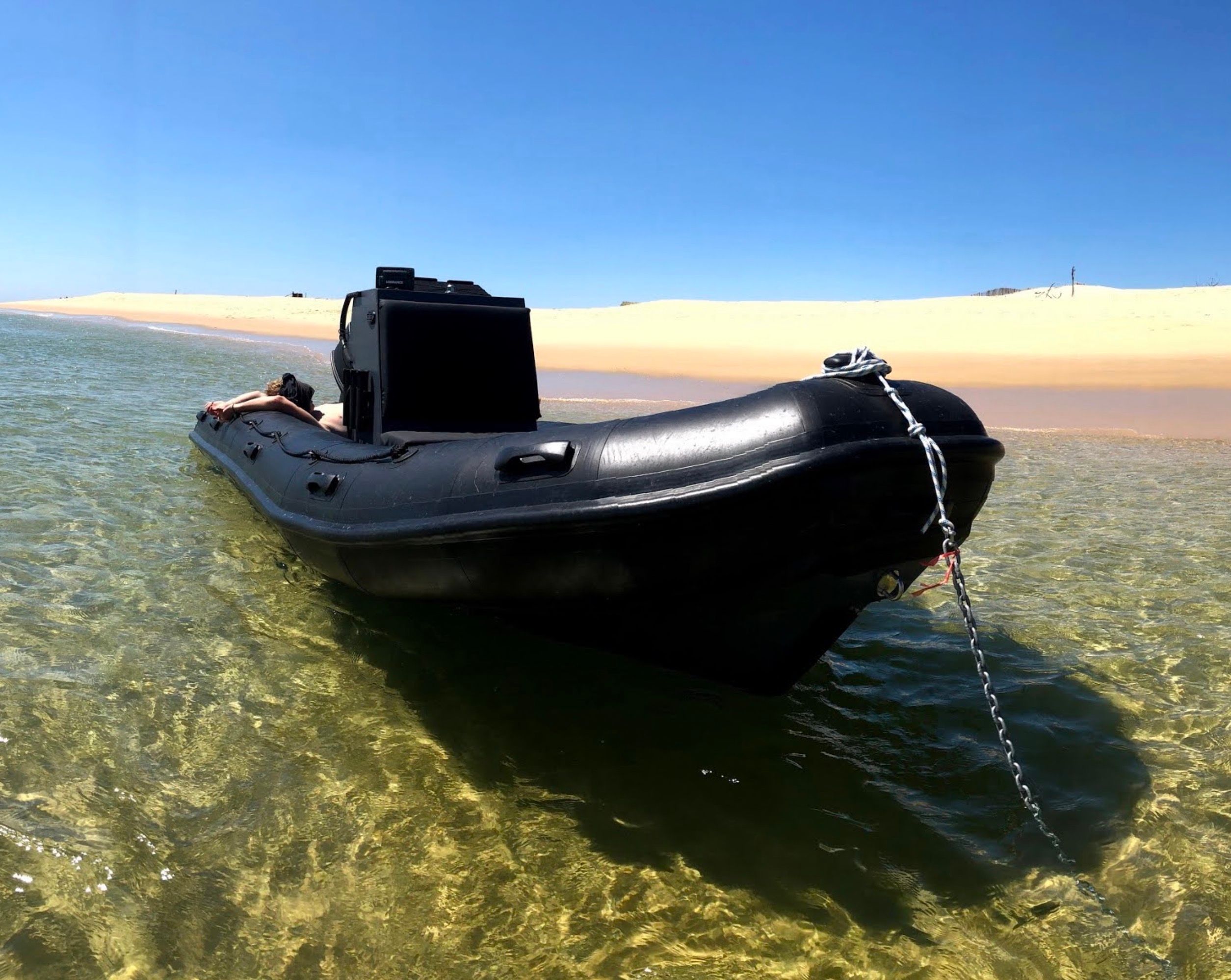 2001 Valiant RIBs DR 520