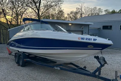 Rinker 262 Captiva Bowrider