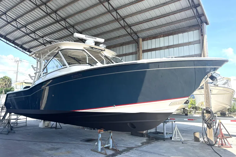 325-719 Brokerage Yacht Photos Pics 