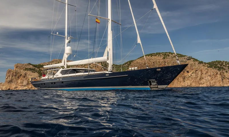 Taipan Of Wales Yacht Photos Pics 