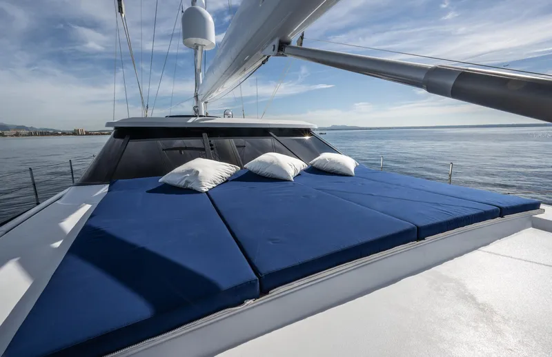 Taipan Of Wales Yacht Photos Pics 