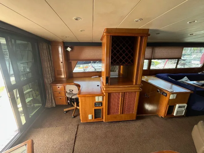 Lady Elaine Yacht Photos Pics 