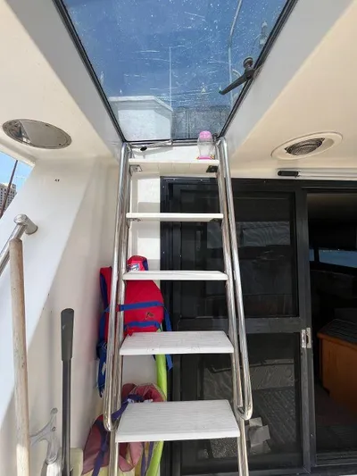 Lady Elaine Yacht Photos Pics 