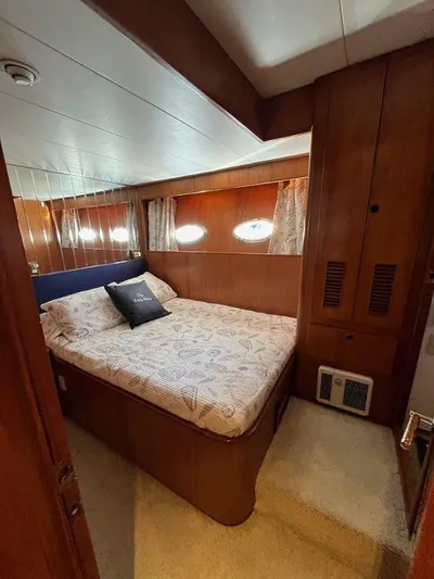 Lady Elaine Yacht Photos Pics 