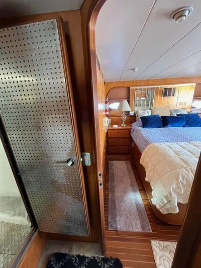 Lady Elaine Yacht Photos Pics 