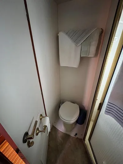 Lady Elaine Yacht Photos Pics 