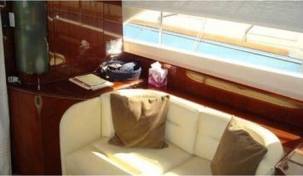 2004 Princess 66 