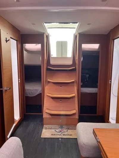 Sacha Marie Yacht Photos Pics 