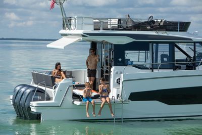 Yacht