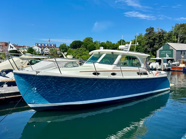 Blue To Blue Yacht Photos Pics Port