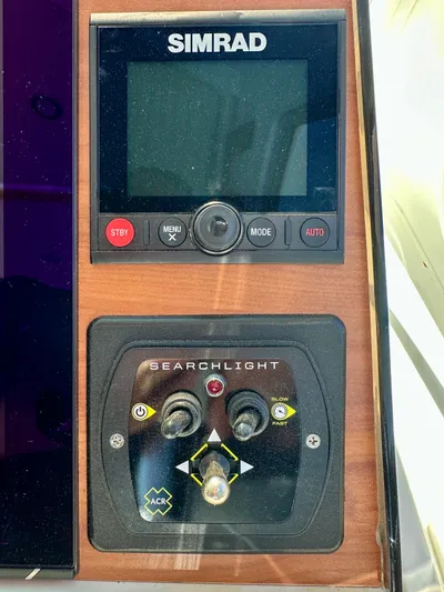 Blue To Blue Yacht Photos Pics Helm - Spot Light