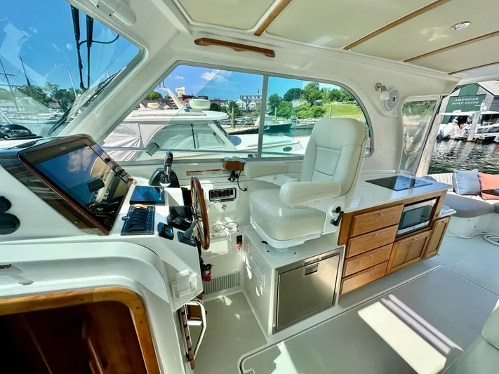 Blue To Blue Yacht Photos Pics Helm Deck