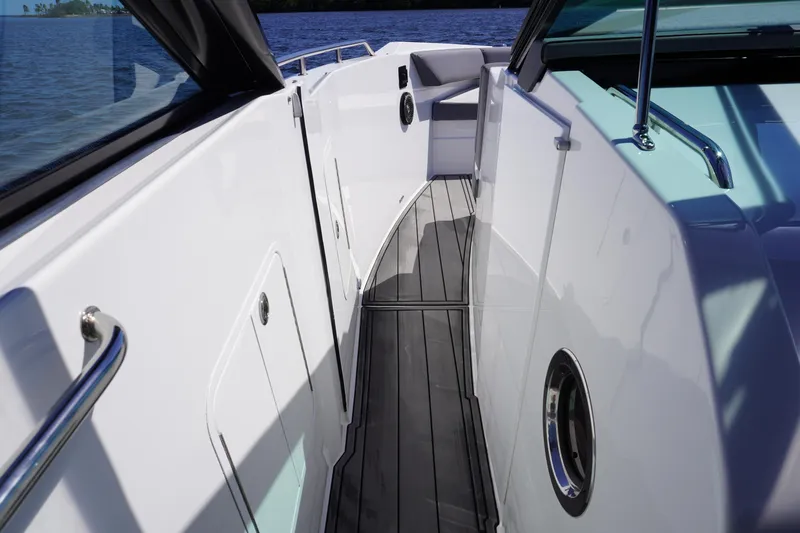  Yacht Photos Pics 2020 Cruisers Yachts 38 GLS OB deck with sleek design and modern features.