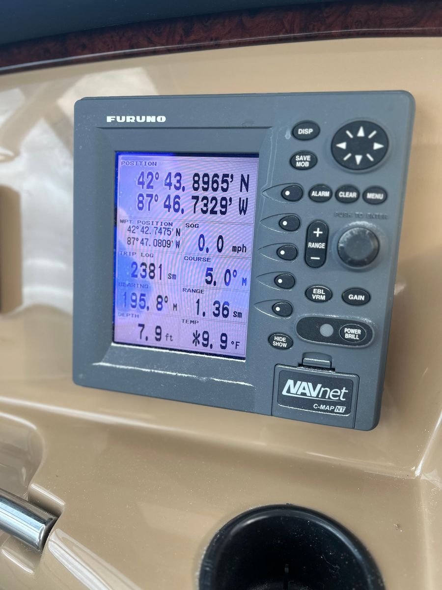 2003 Carver 46 