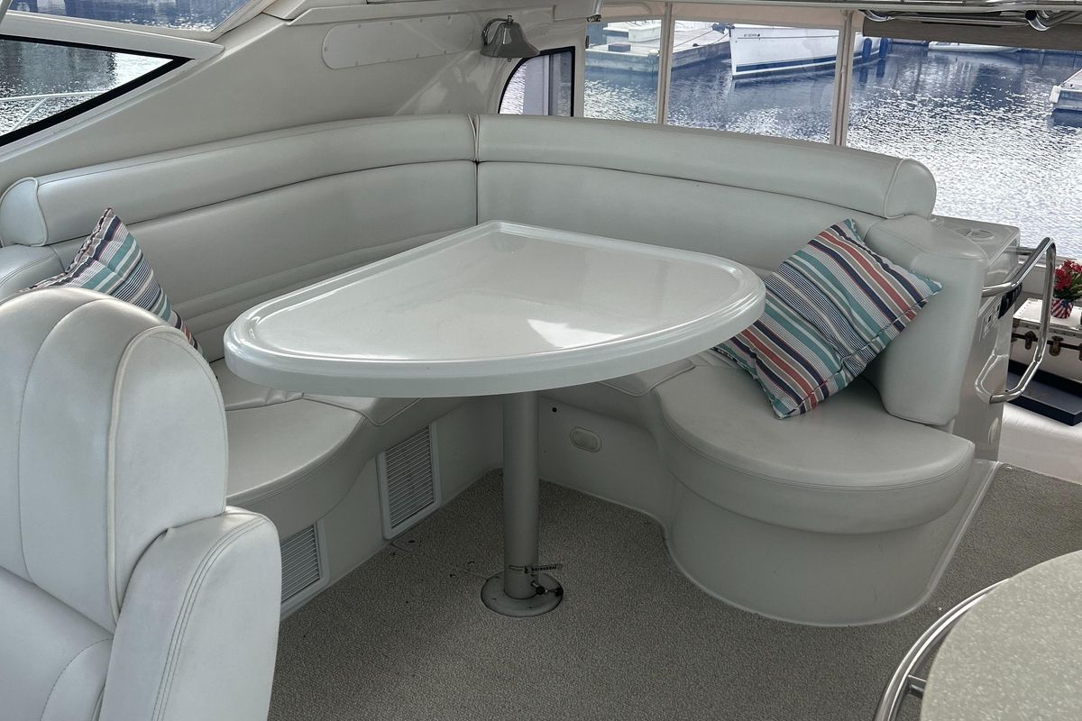 2003 Carver 46 