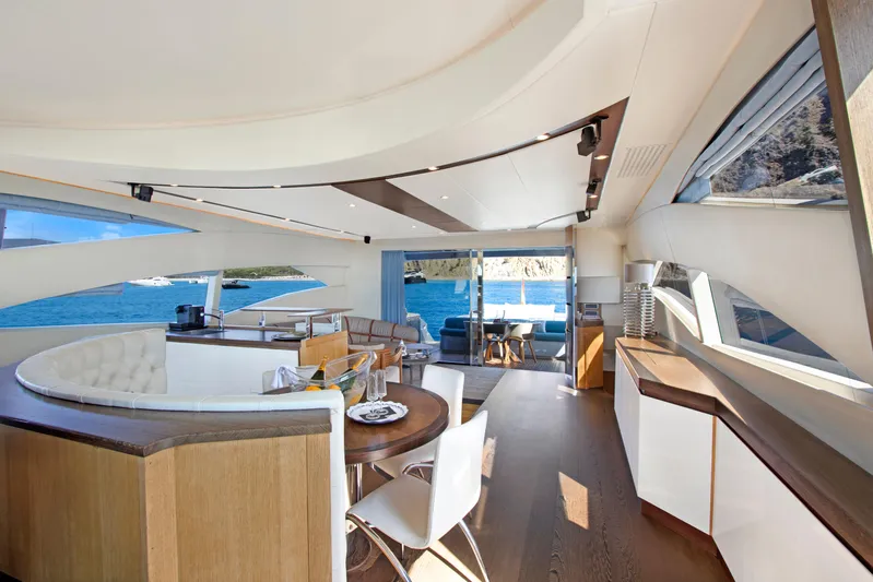  Yacht Photos Pics Pershing 90