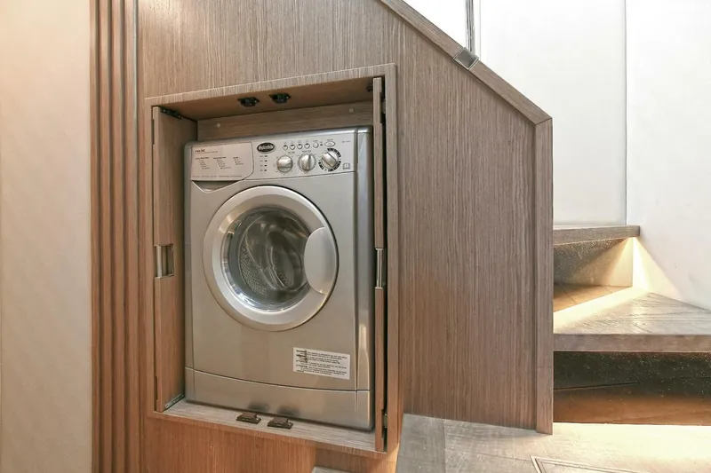  Yacht Photos Pics 2022 Absolute Navetta 58 - Image 53