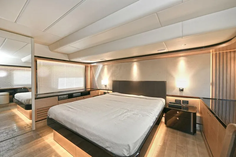  Yacht Photos Pics 2022 Absolute Navetta 58 - Image 36