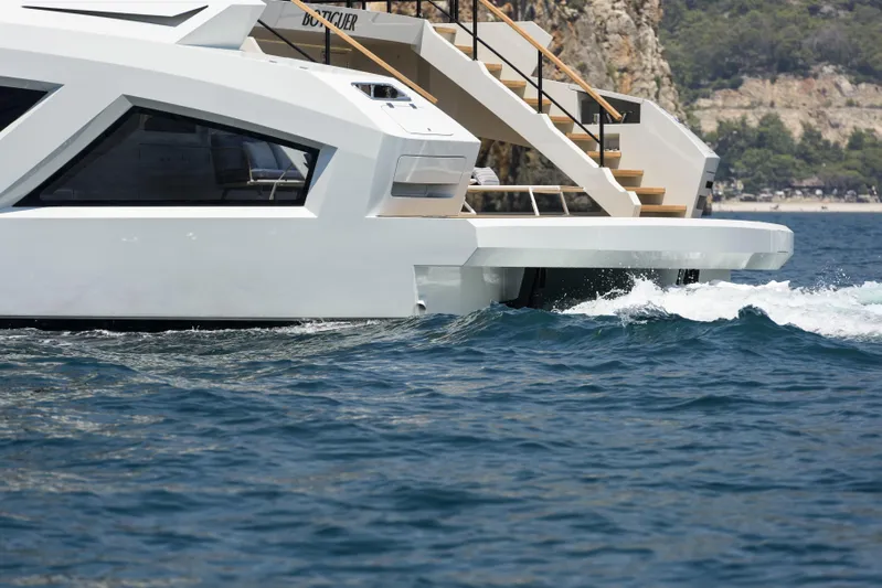 Lazzara Lpc 300 Yacht Photos Pics Luxury Lazzara LPC 300 yacht cruising on blue ocean waters, 2027 model.
