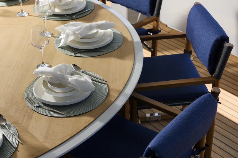 Lazzara Lpc 300 Yacht Photos Pics 