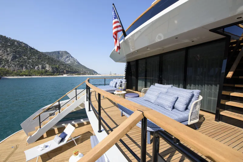 Lazzara Lpc 300 Yacht Photos Pics Luxurious 2027 Lazzara LPC 300 yacht deck with scenic ocean view and comfortable seating.