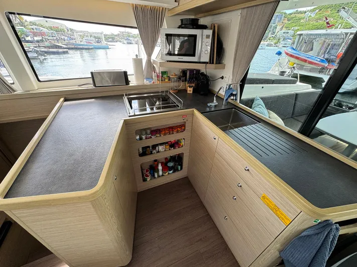 Bluevana Yacht Photos Pics 