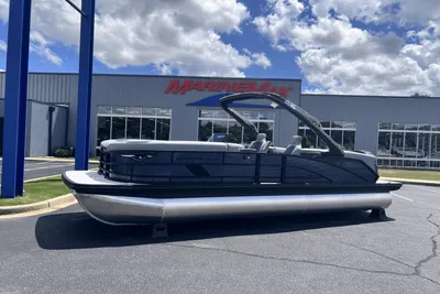 Bennington 24 MFB
