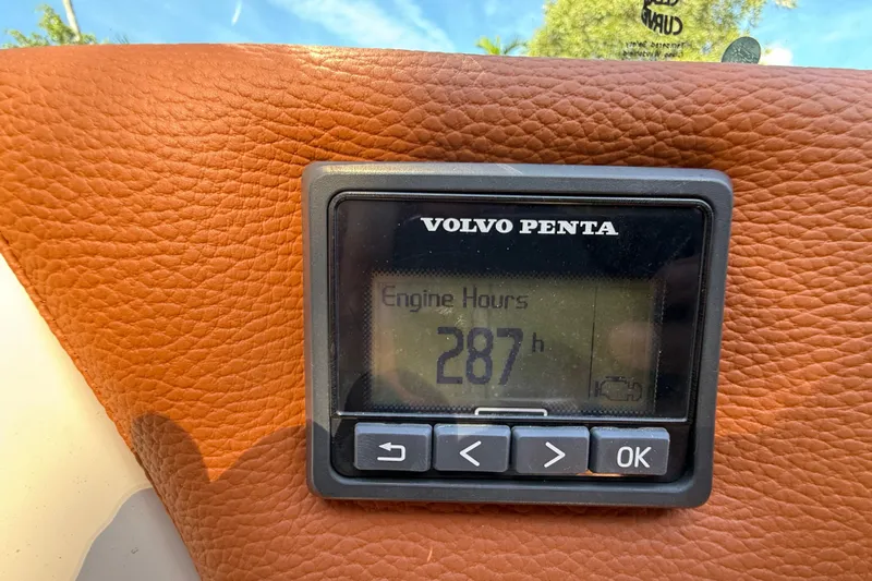  Yacht Photos Pics Volvo Penta engine hour meter showing 287 hours on 2018 Chris-Craft Capri 27.