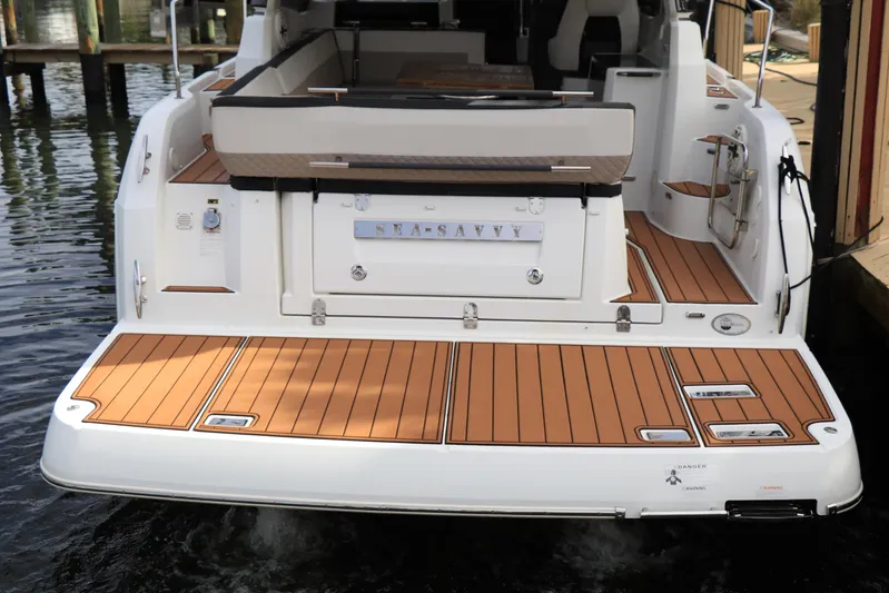 Sea-savvy Yacht Photos Pics Transom / Swim Platform