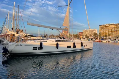 2019 Hanse 548