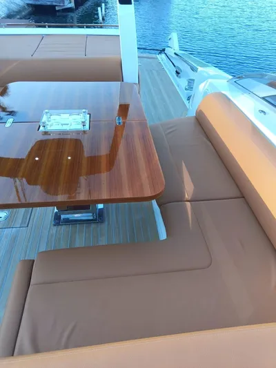 Fuentes Pyasa Yacht Photos Pics 