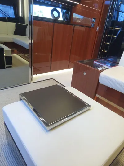 Fuentes Pyasa Yacht Photos Pics 