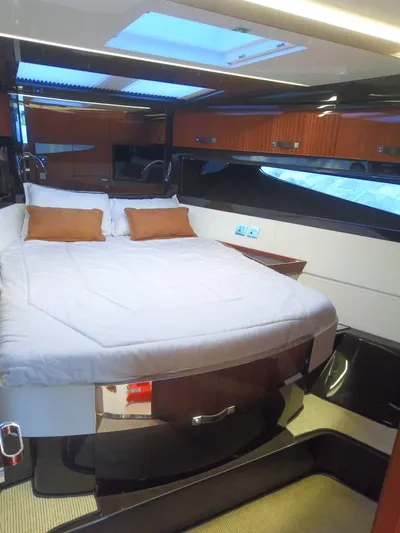 Fuentes Pyasa Yacht Photos Pics 