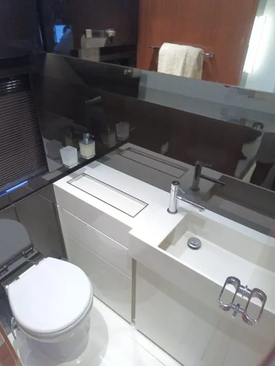 Fuentes Pyasa Yacht Photos Pics 