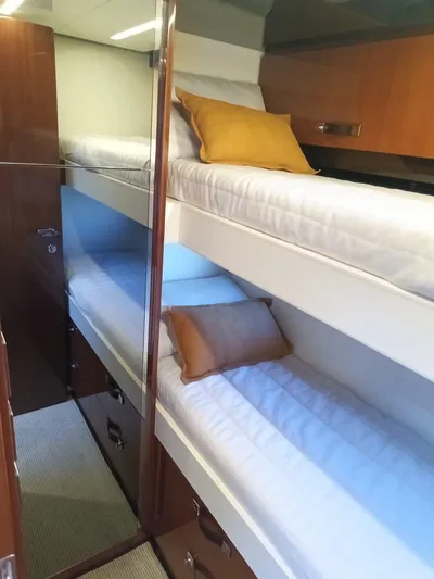 Fuentes Pyasa Yacht Photos Pics 