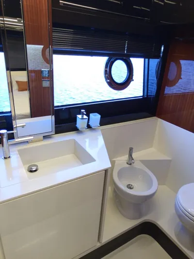 Fuentes Pyasa Yacht Photos Pics 