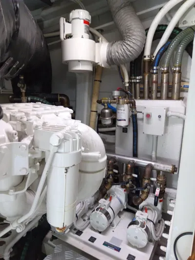 Fuentes Pyasa Yacht Photos Pics 