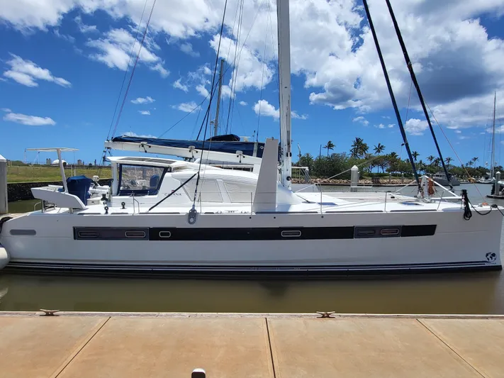 Libeccio Yacht Photos Pics 