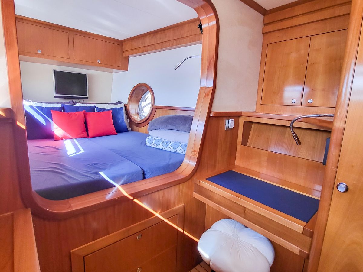 2009 Catana 65 