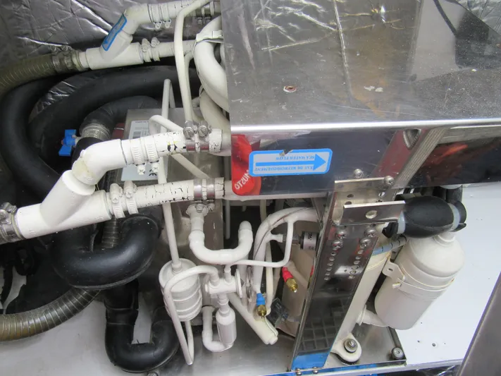 Libeccio Yacht Photos Pics 