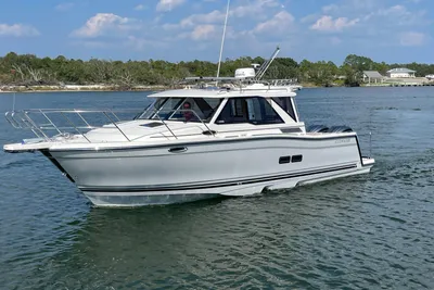 Cutwater C-288 Coupe
