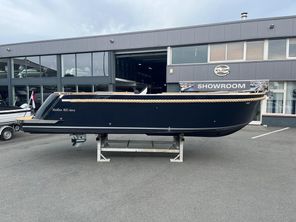 2023 Maxima Maxima 820 retro met Honda 150 pk direct vaarklaar!