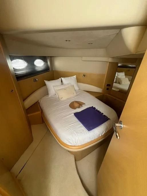 2009 Princess 59 