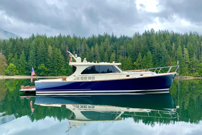 Venturer Yacht Photos Pics 